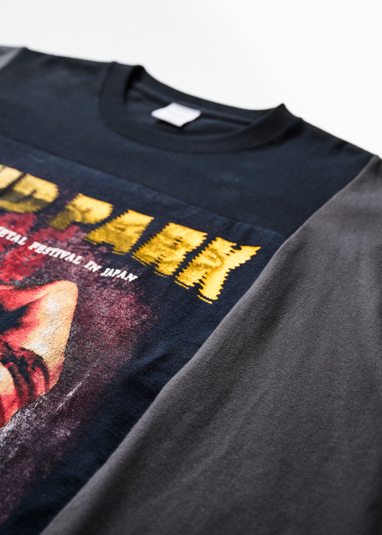 Re / Tee shirts